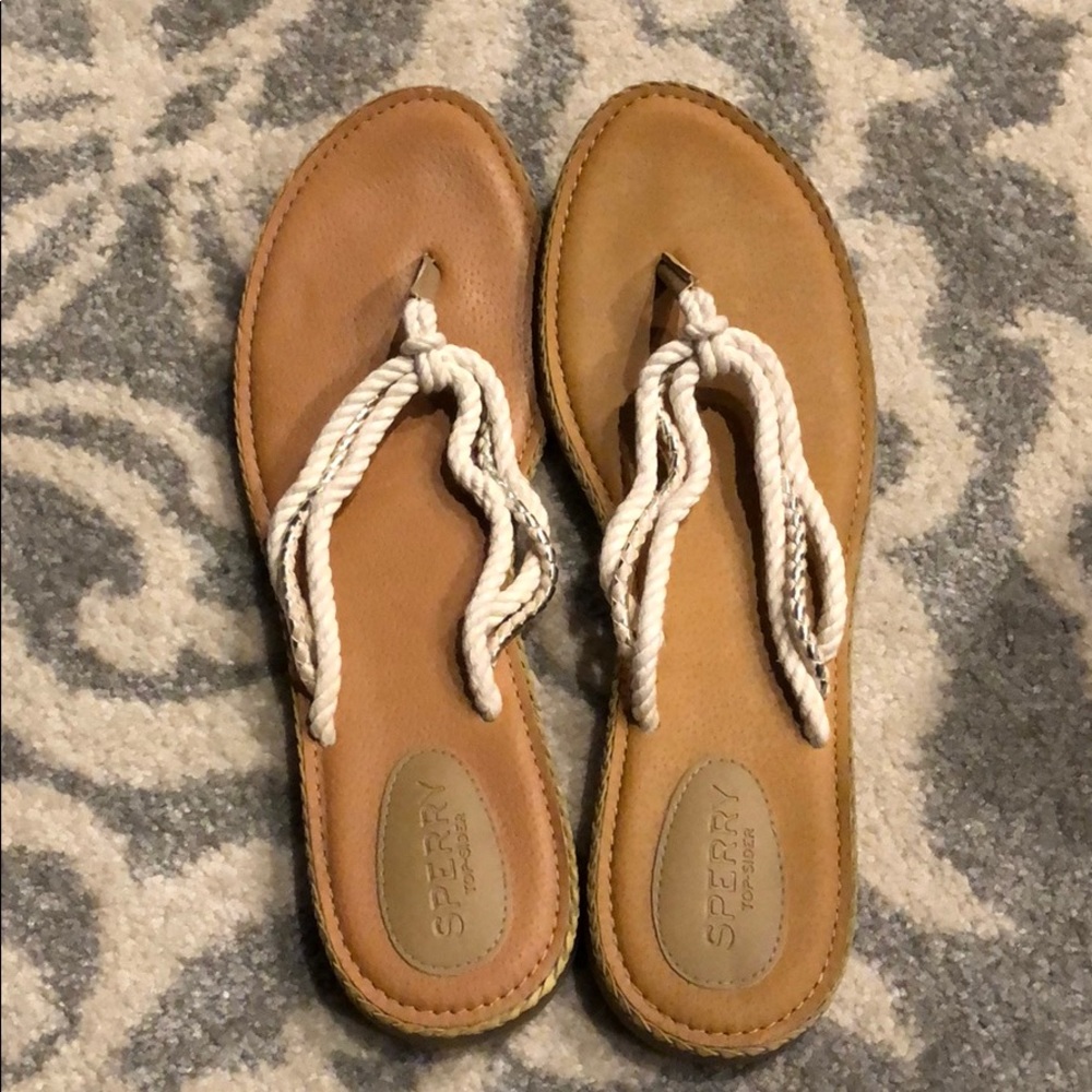Sperry flip flops 9